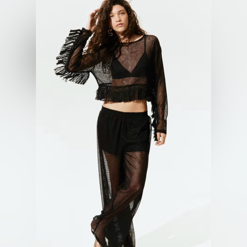 NWT H&M XL Fringe Trimmed Mesh Top